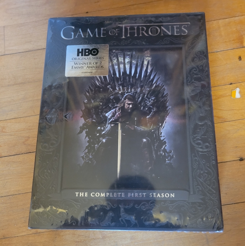 Game of Thrones DVD Season 1 NEW